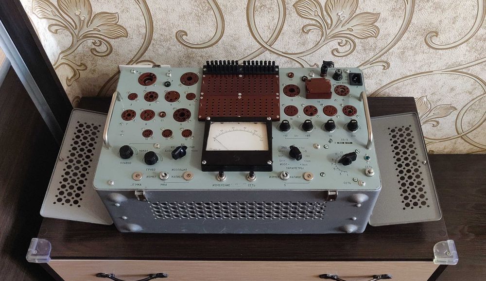 Ламповый измеритель параметров Л3-3