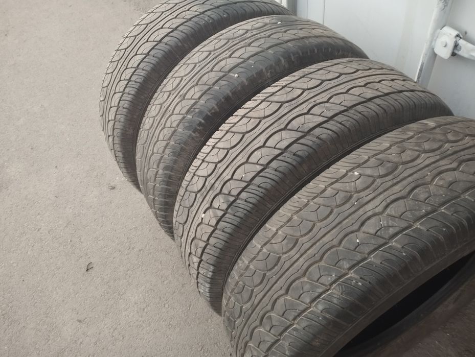 Продам комплект шин 245/70/16