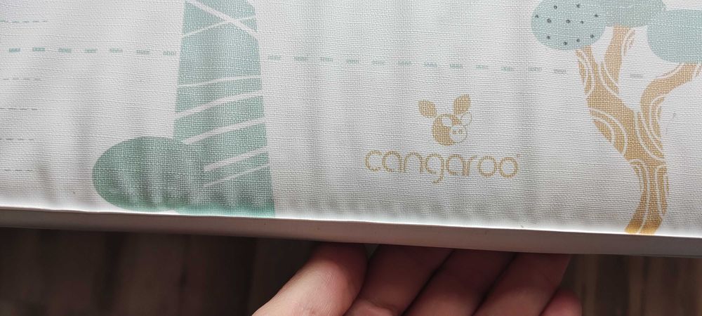 Cangaroo Твърда подложка за повиване Dino 50х80 см.