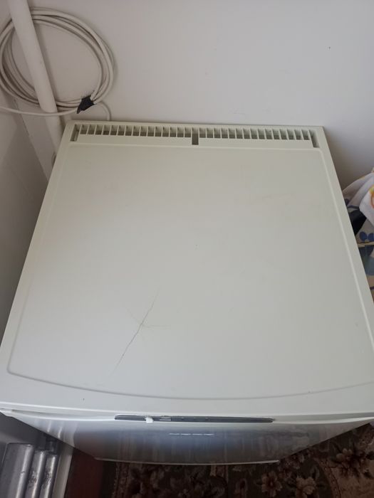 Продам морозильник