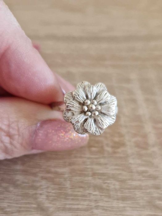 AG51,inel argint 925,nou/marcat, solid, floare mare , deosebit
