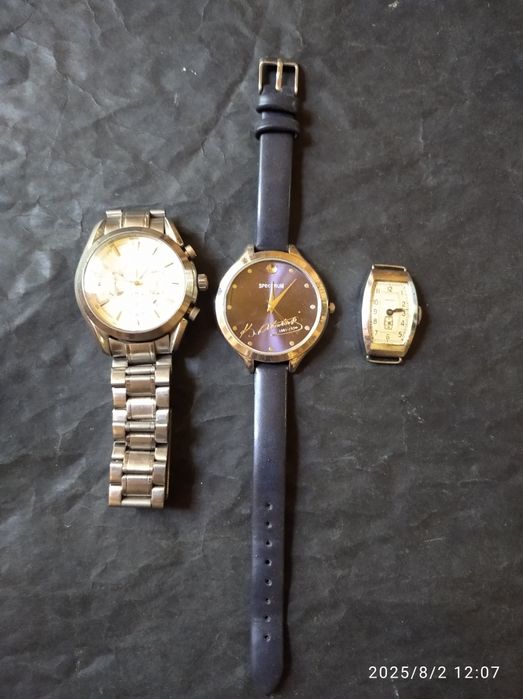 Часы наручные ..