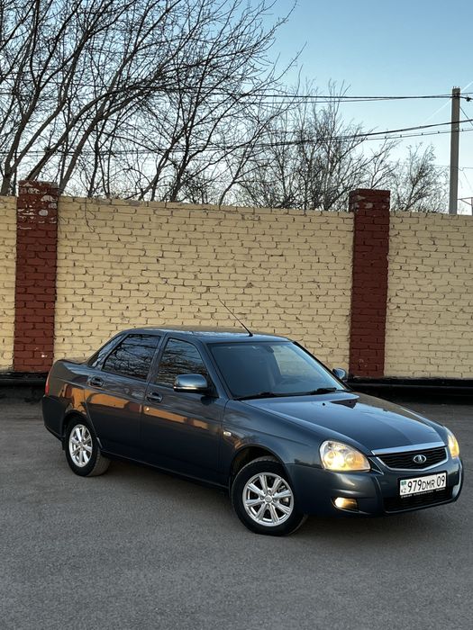 Приора 2 2015 г. Люкс +