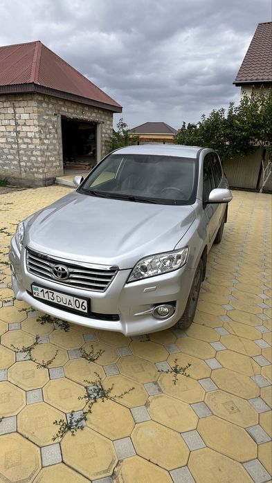 Продам Toyota Rav4 2012 рестайлинг