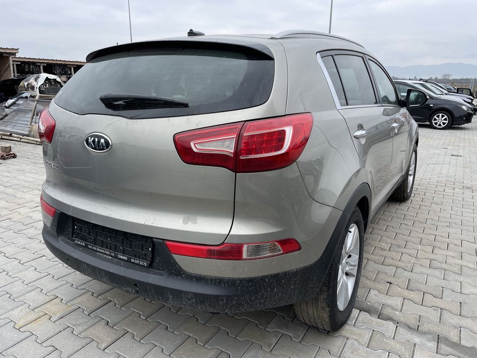 Kia Sportage 2011г/1.6i,На части