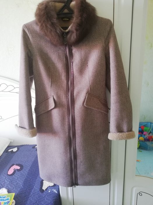 Продам красивое пальто