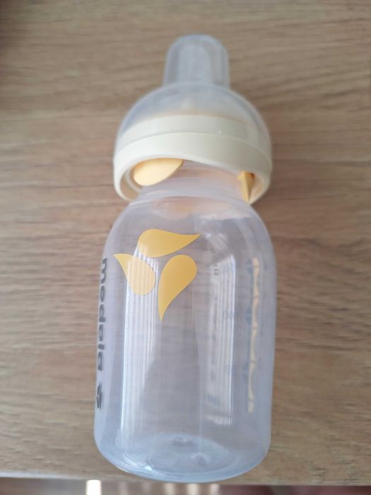 шише Medela Calma