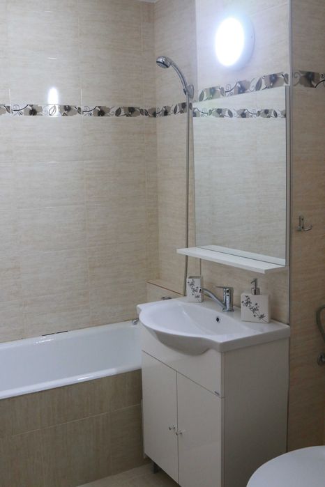 Inchiriez apartament 2 camere etajul 1