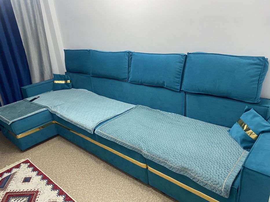 Диван угловой с пуфиком 4 метра