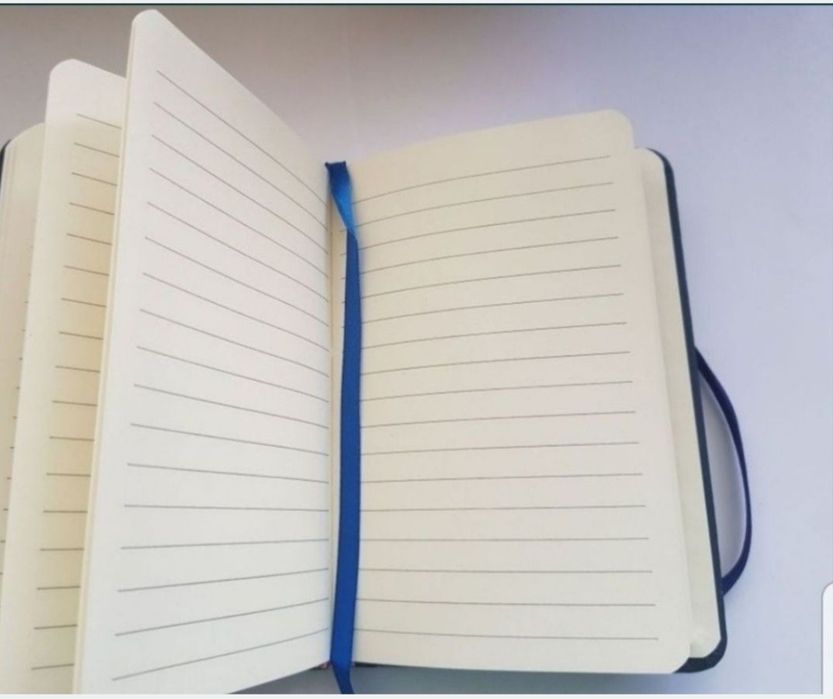 Agendă telefoane sau adrese