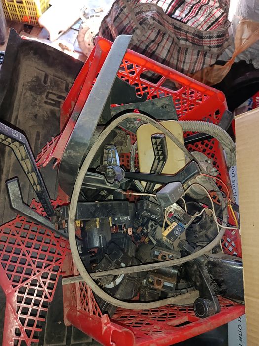 Запчасти ваз. Полка, модуль, коллектор.