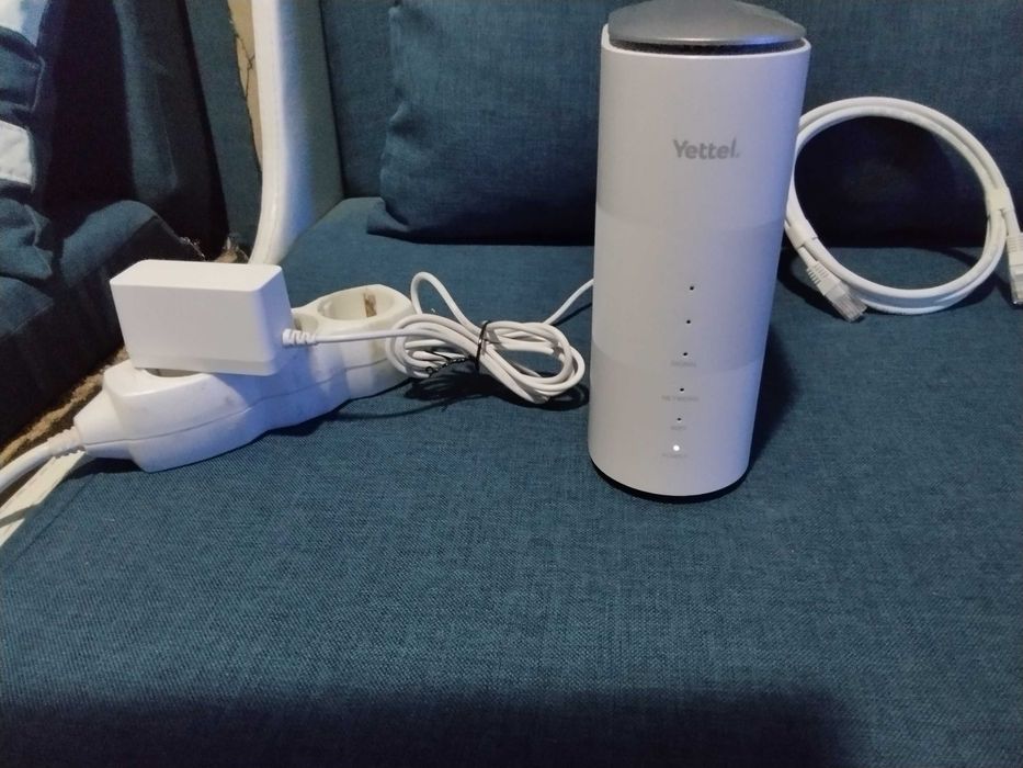 чисто нов 5G сим  картен рутер , за мобилен интернет на Иетел