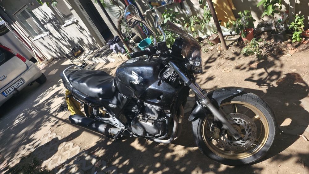 Honda CB 500 F din 2002