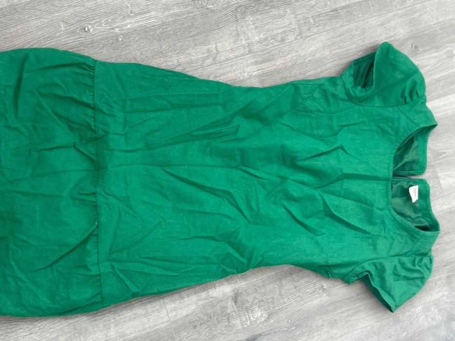 Vând haine in stare foarte buna