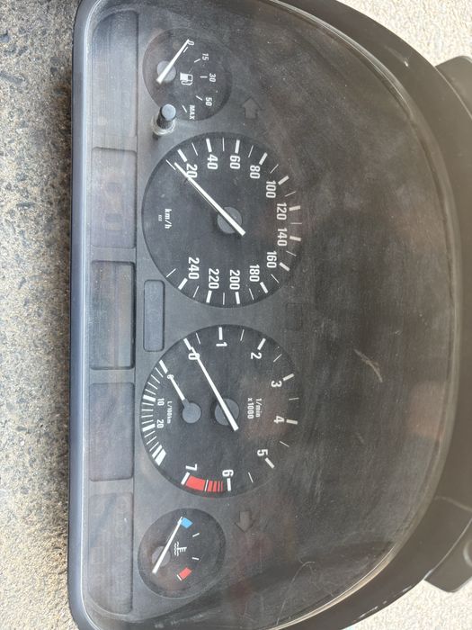 Продам щитки на бмв и поло