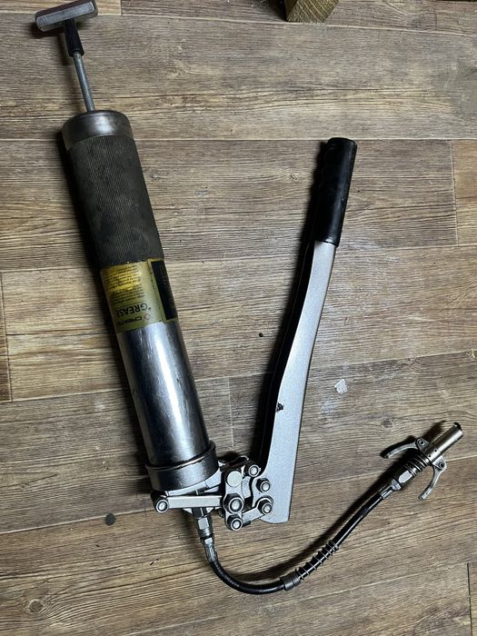 Нагнетатель смазки (шприц) Креатек CK8641