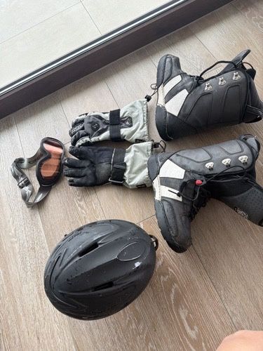 Boots nr 42 , folositi