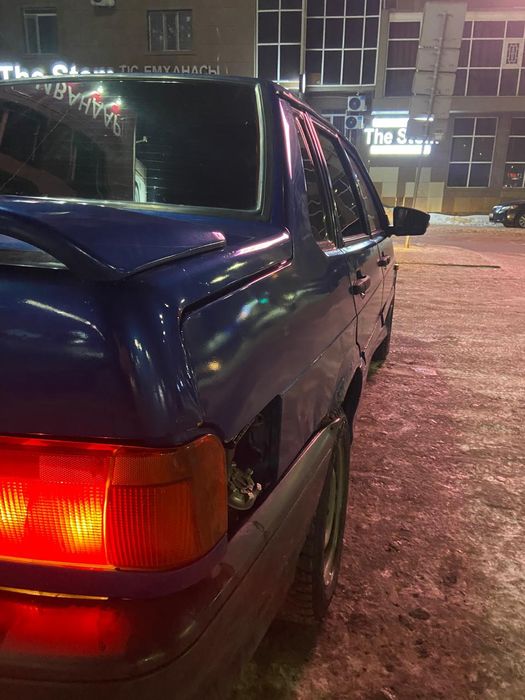 Машина ваз 2115 в хорошем состоянии