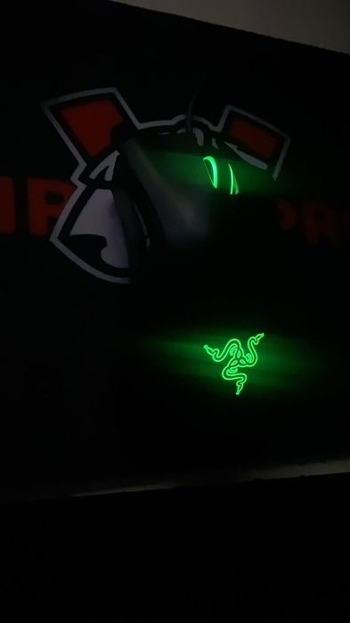 Продам мышку Razer