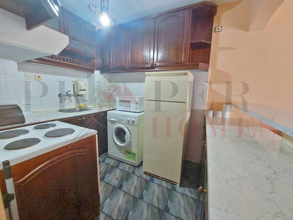 Дава се под наем Тристаен апартамент в Велико Търново, Зона Б - 78 кв.м за 306 € - Снимка #1