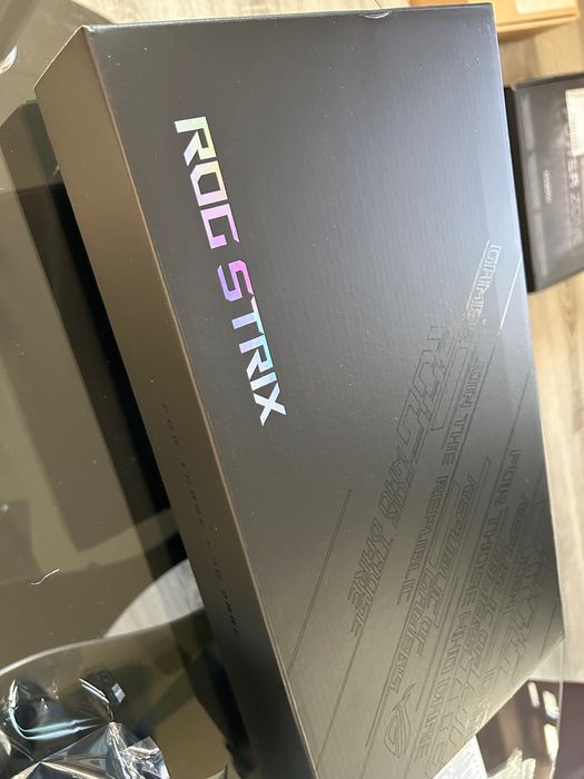 ASUS ROG STRIX RTX 4070Ti 12gb 3x