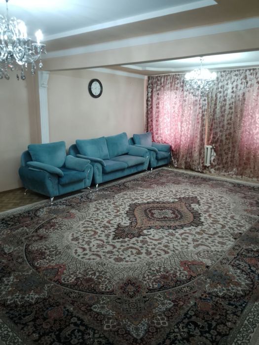 Продается квартира 4 комната в банковский ул. Ойбек