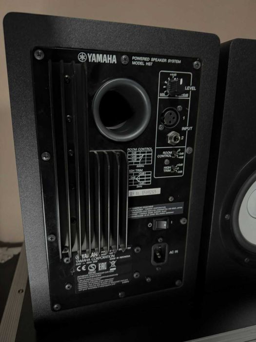 Yamaha HS7 + Omnitronic MO-5