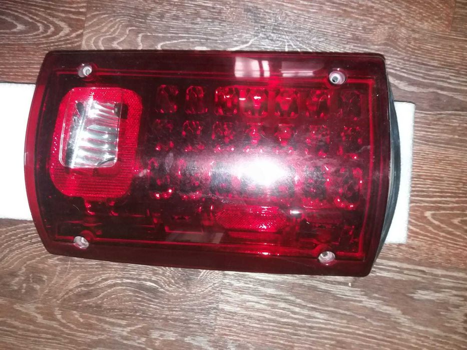 Ford E-Series, Econoline, Excursion  светодиодные 1 пара