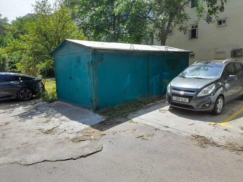 ГАРАЖ: ширина - 3м, длинна - 6м, высота 2.5м