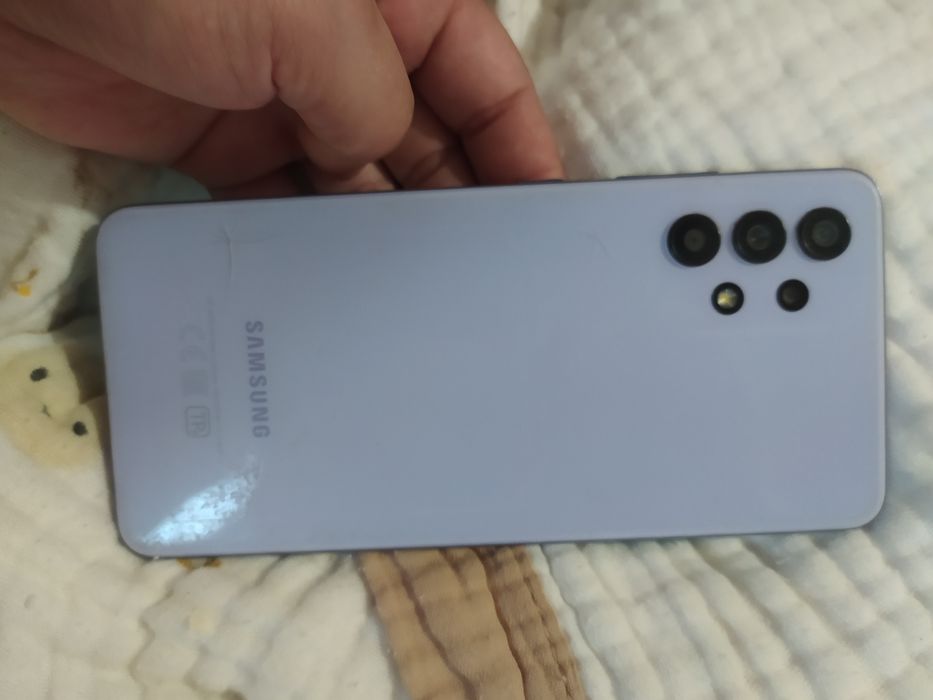 Срочно Продам телефон  самсунг