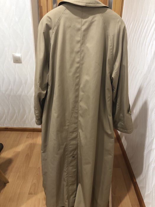 Продам плащи женские