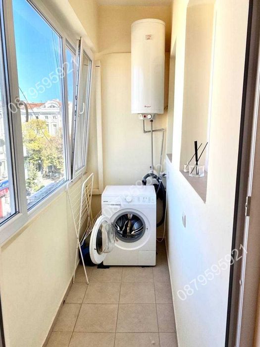 Дава се под наем Двустаен апартамент в Бургас, Център - 70 кв.м за 561 € - Снимка #21