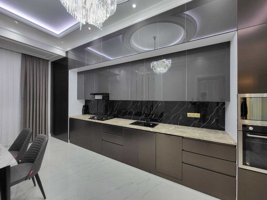 Сдается 2-комн квартира с новым ремонтом на Дружба Народов