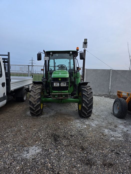 Tractor john deere 5820