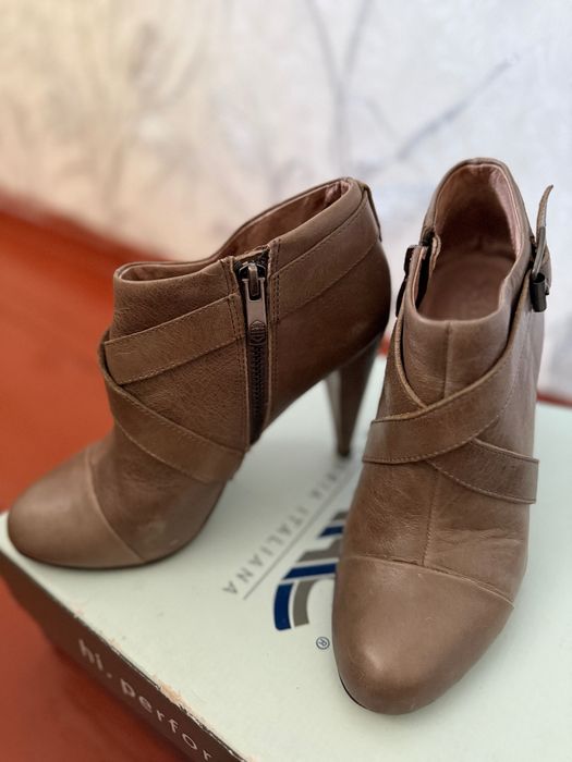 Женская обувь, туфли