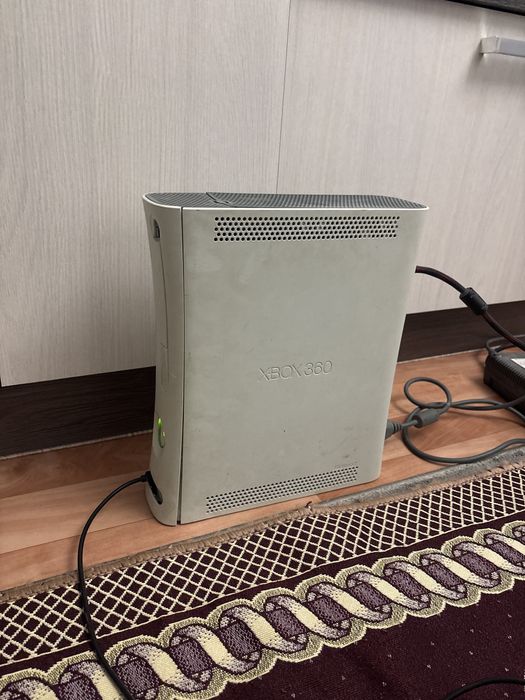 Продается хбокс 360 лт 3.0 xbox 360 lt 3.0