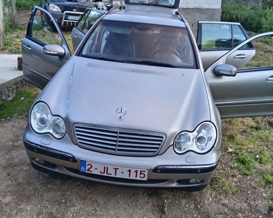 Vând Mercedes-Benz c 220 automat