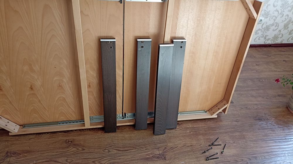 Продам стол раздвижной