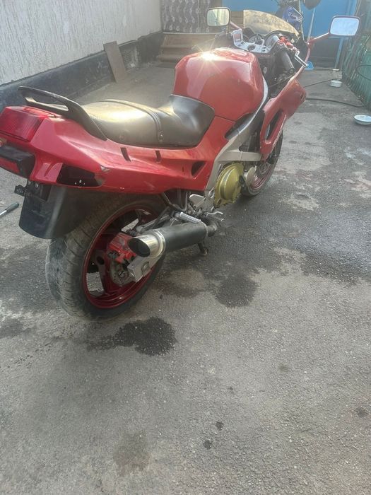Продам kawasaki zzr 400
