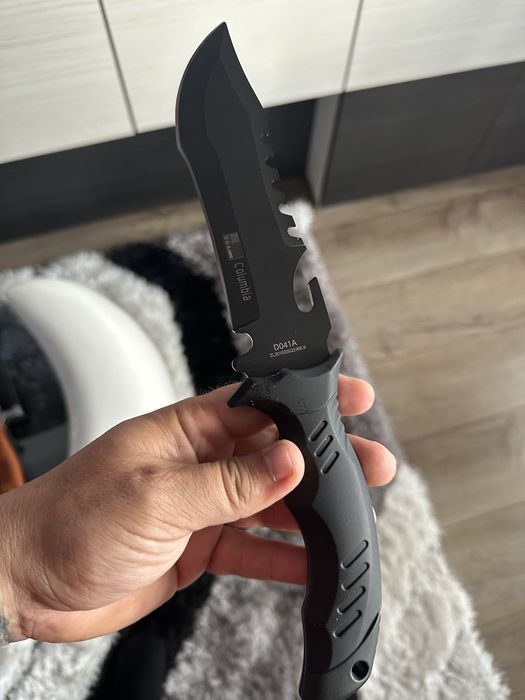Cutite de vanatoare si baioneta AK47