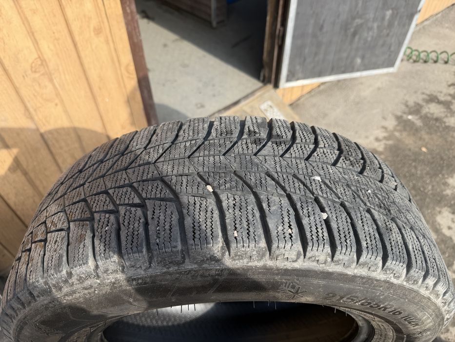 Резина 215/65/16