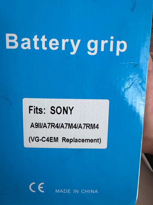 Батериен Грип/Battery Grip for Sony A7 IV (A9II/A7R4/A7M4/A7RM4)