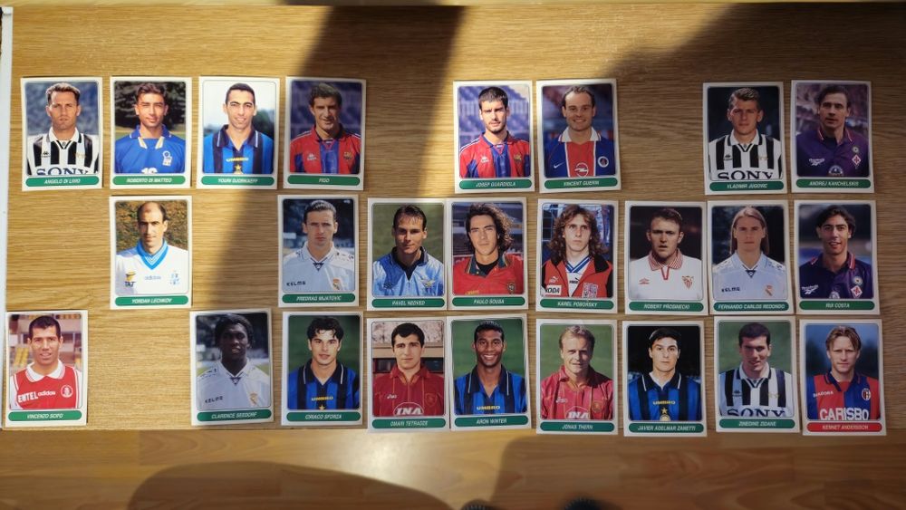 Surprize stickere Panini fotbalisti anii 90