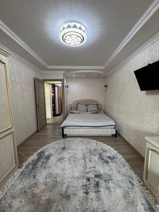 Зудлик билан сотилади 2 хона пере 3 хона 3 этаж 9 эт дом Беруний