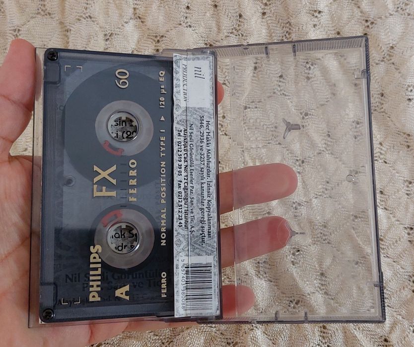 Аудиокассета с записями