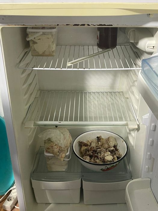 Холодильник сатылады