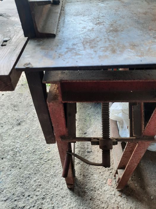 Abricht construit în uzină