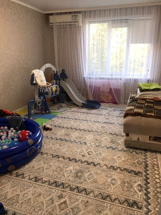 Продам квартиру район встреча