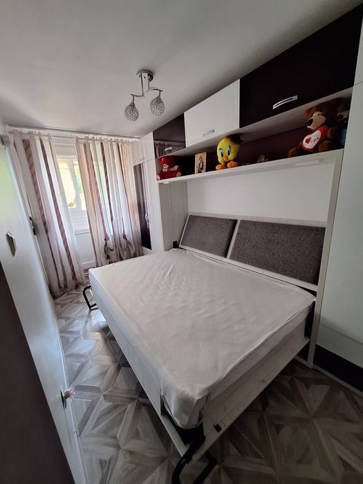 Vând apartament