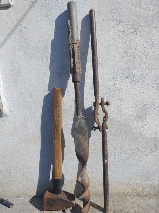 Scule forat-foraj pompe de apă din țeavă